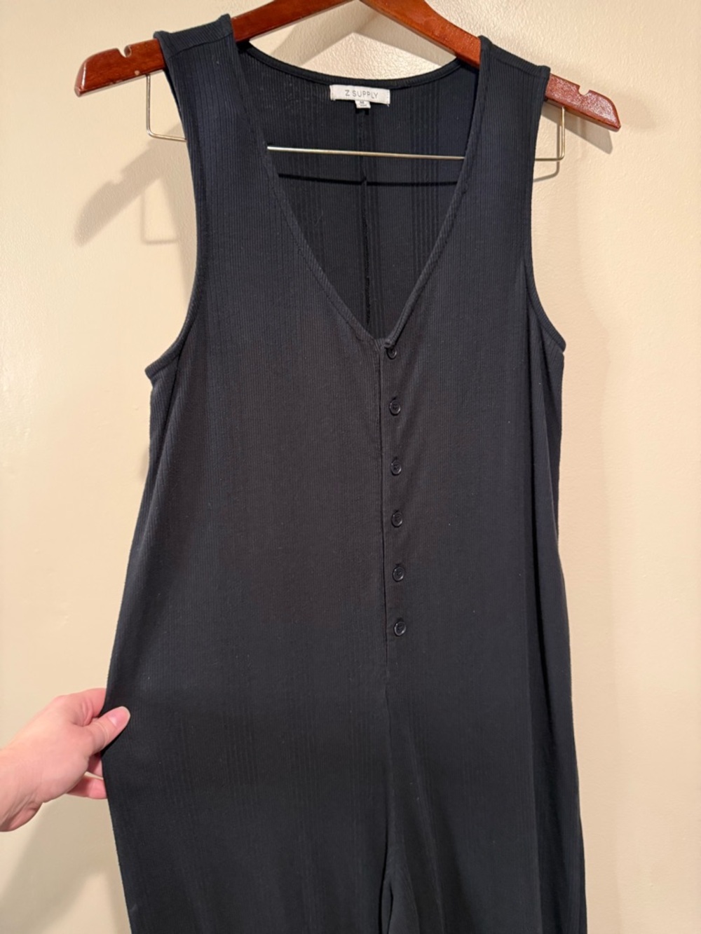 Z supply Solace Jumpsuit ribbed in black size medium - Picture 4 of 11